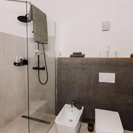 L'arco Living 5 아파트