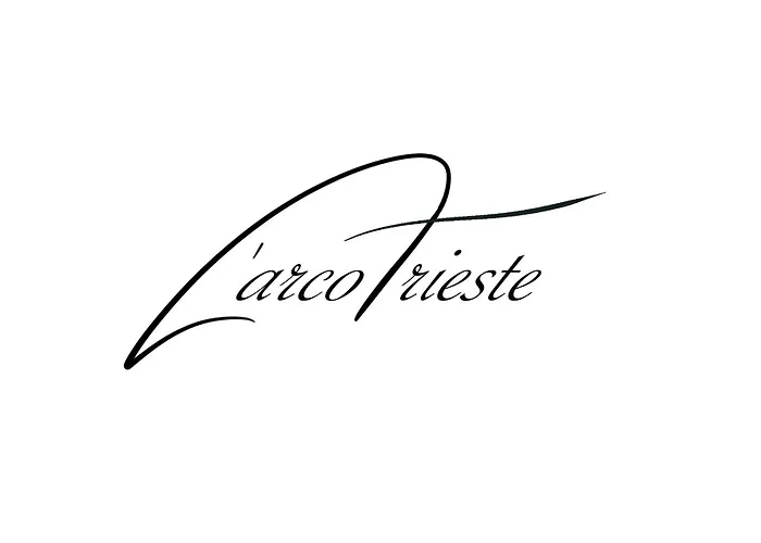 L'arco Living 5 Apartment